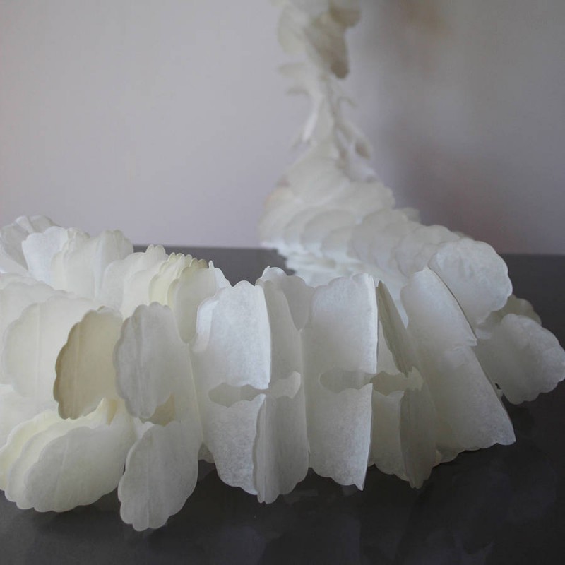 Guirlande en papier de soie, blanche